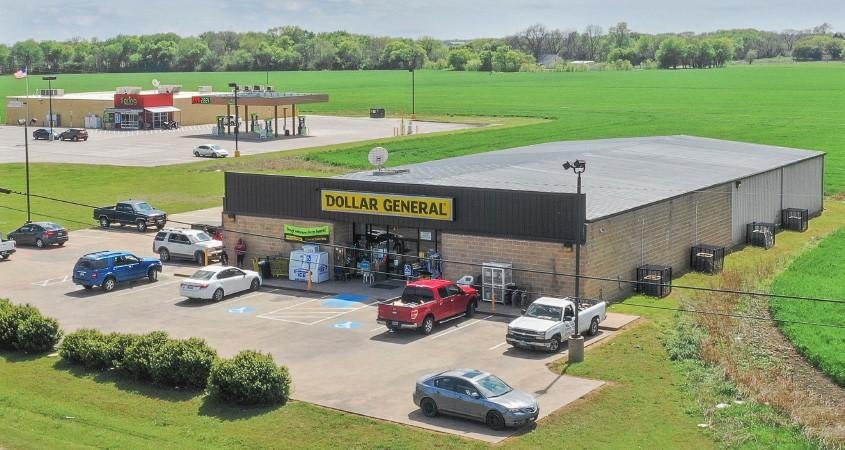 LCRE REPRESENTS THE INVESTMENT SALE OF 761 DALE EVANS DR, ITALY TX